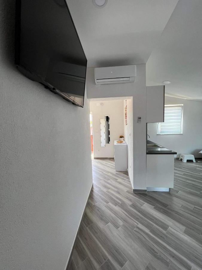 Apartment ˝Soleil˝ Vir Exteriér fotografie