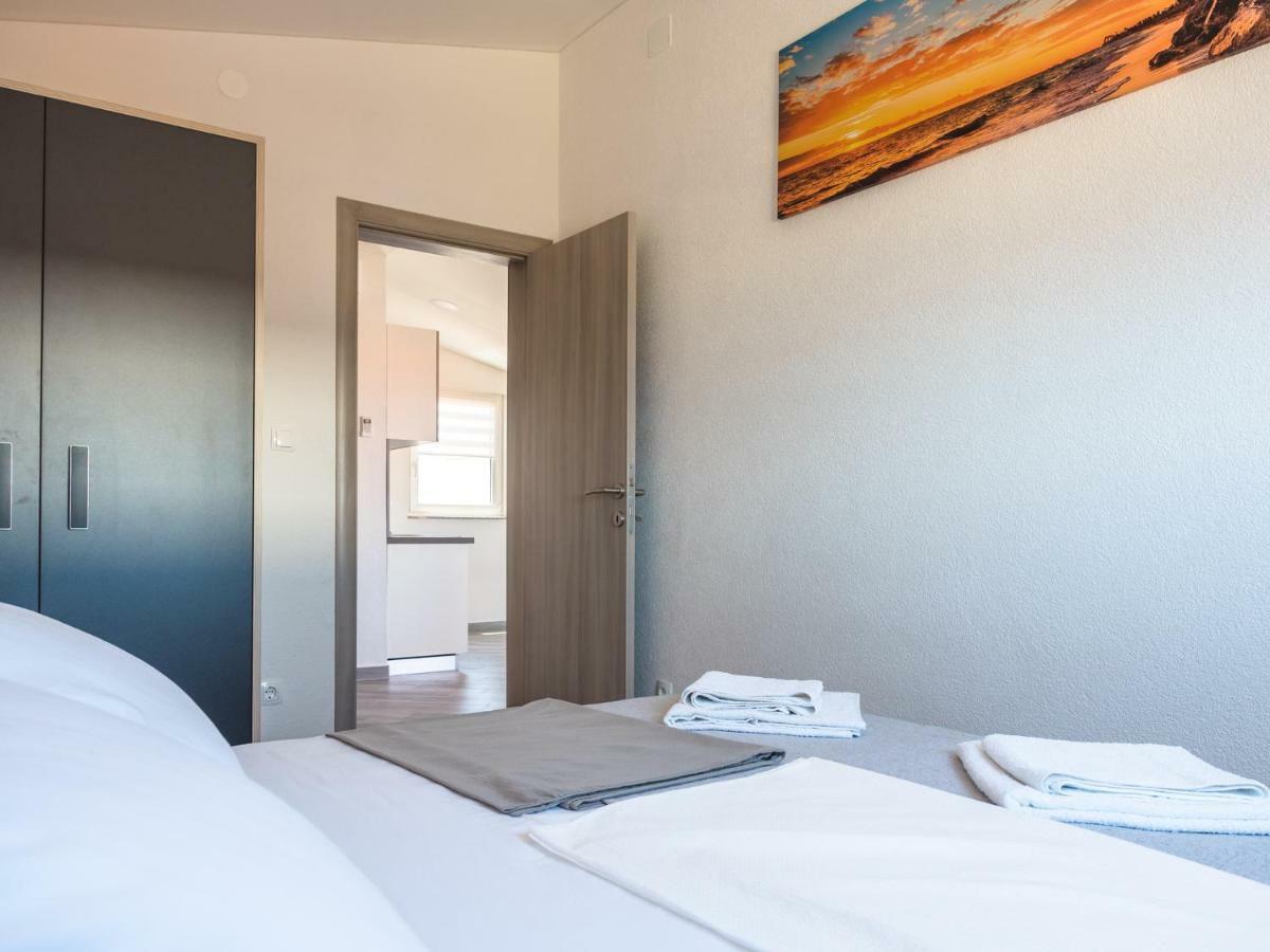 Apartment ˝Soleil˝ Vir Exteriér fotografie
